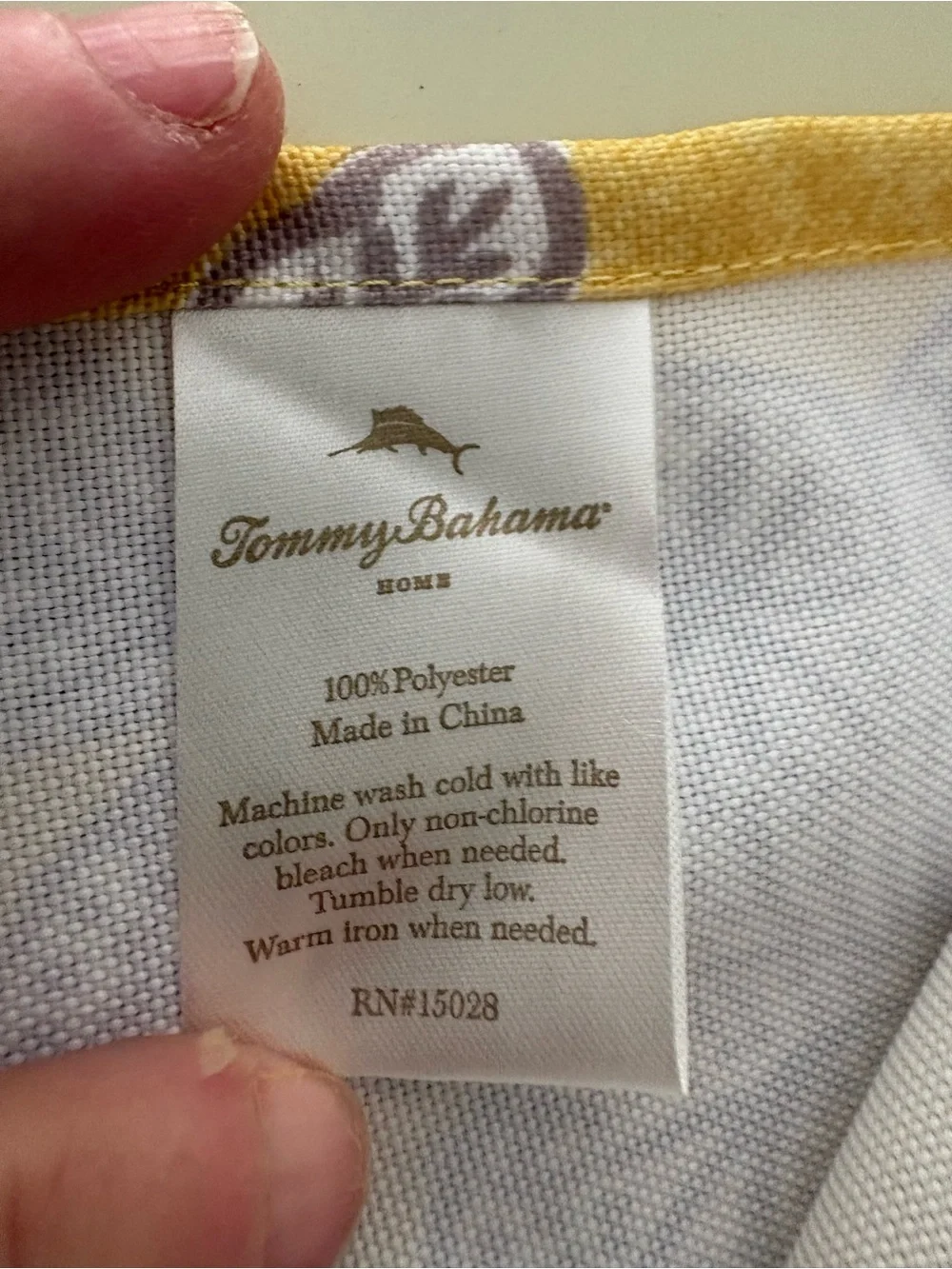 Tommy Bahama Yellow Floral Cotton indoor outdoor long table cloth like new